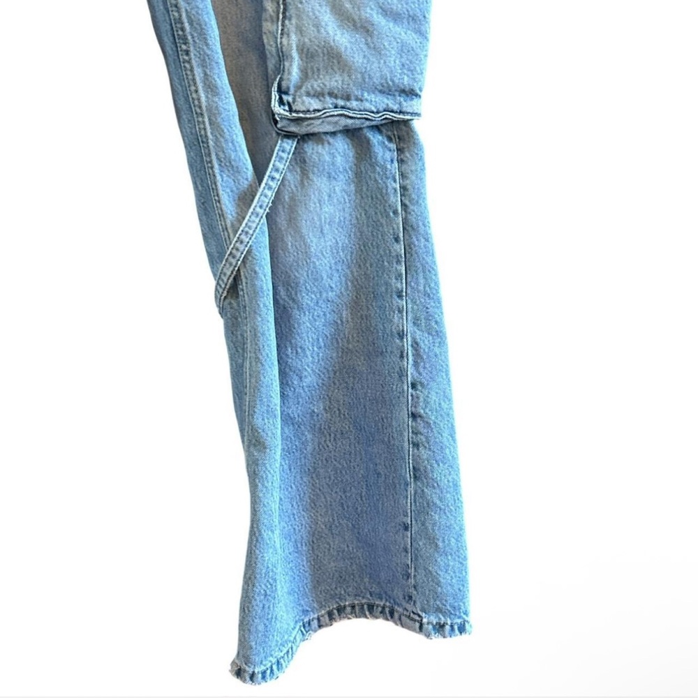Zara Women's Straight Leg Jeans - Light Blue - Picture 4 of 7